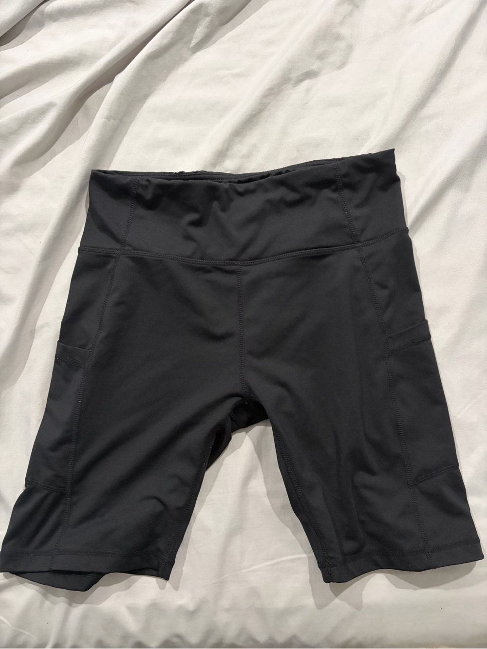 Baleaf Black High-Rise Bike Shorts with Side Pockets